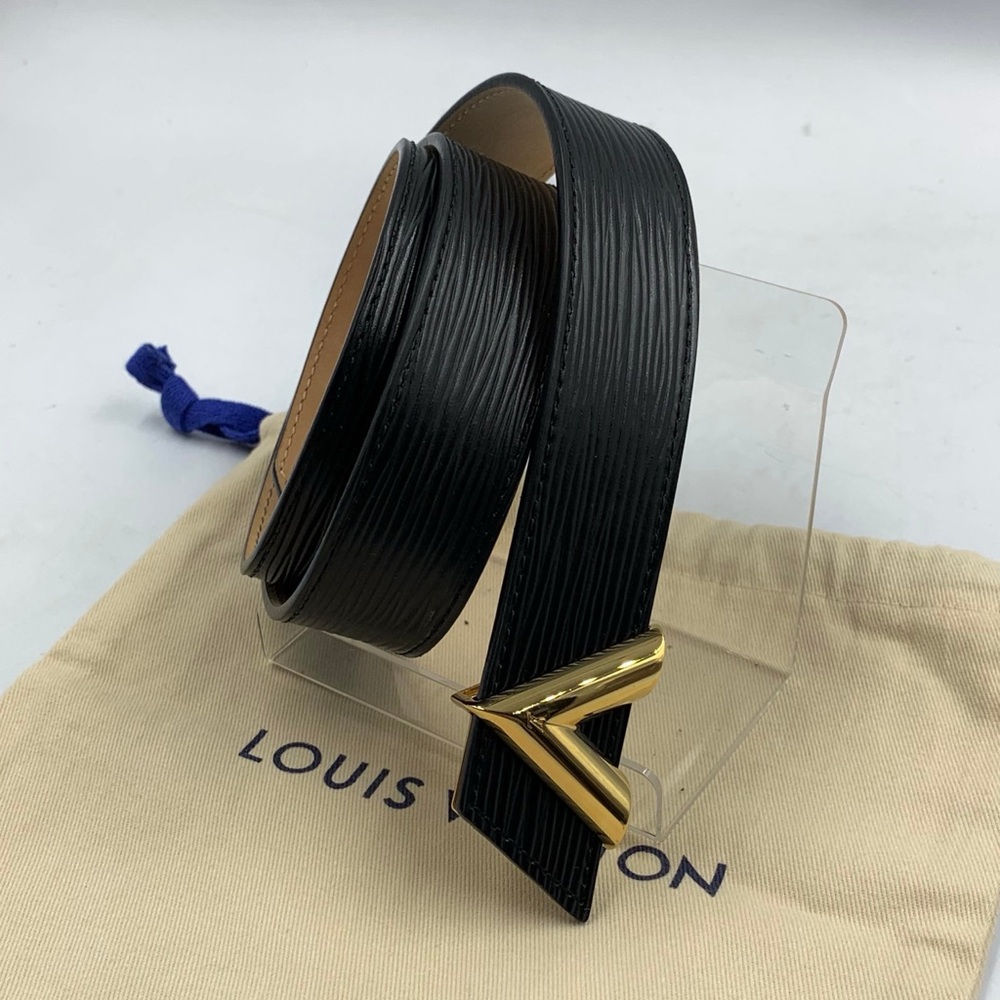 ❤️Louis Vuitton Belt in Epi Leather Size 80-32❤️